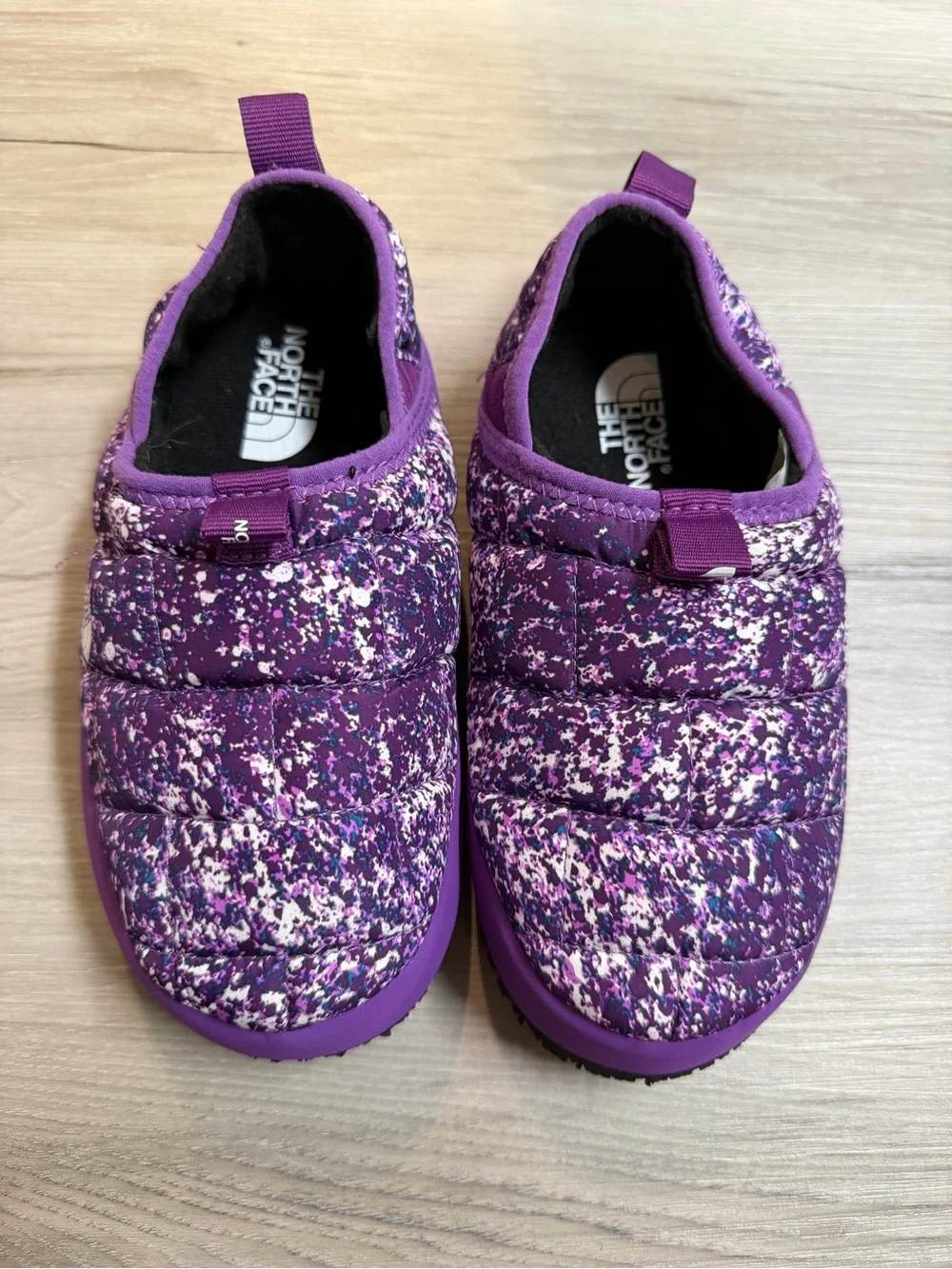 The North Face Kids Purple Quilted Slip-On Slippers with Speckled Print